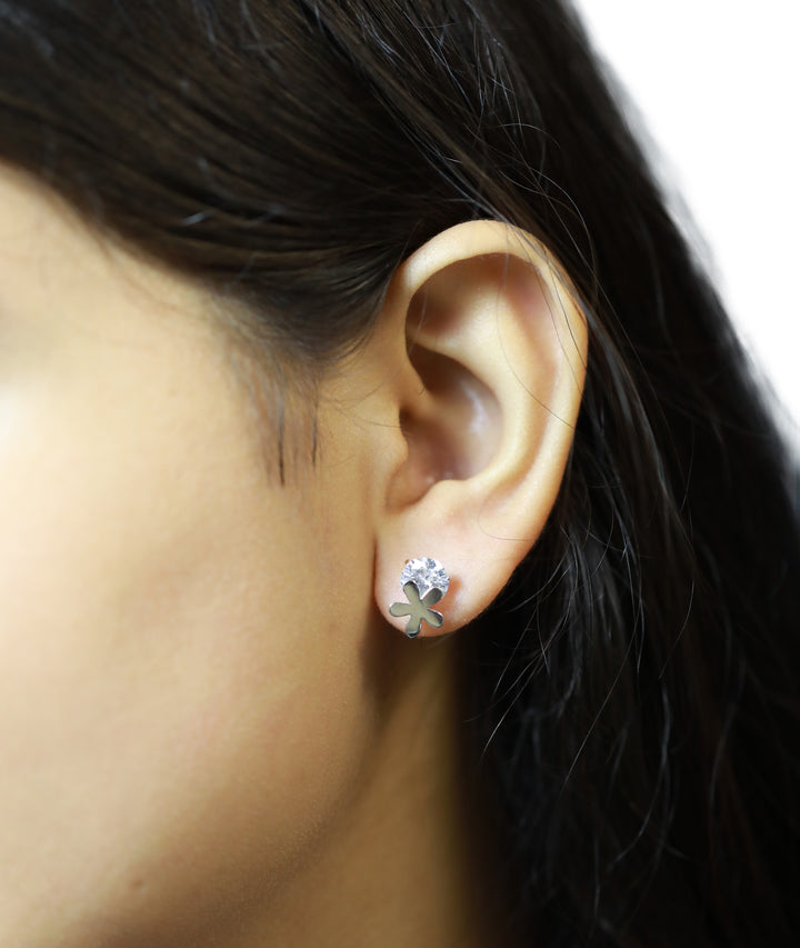 92.5 Sterling Silver Floral Motif Stud Earrings 6700
