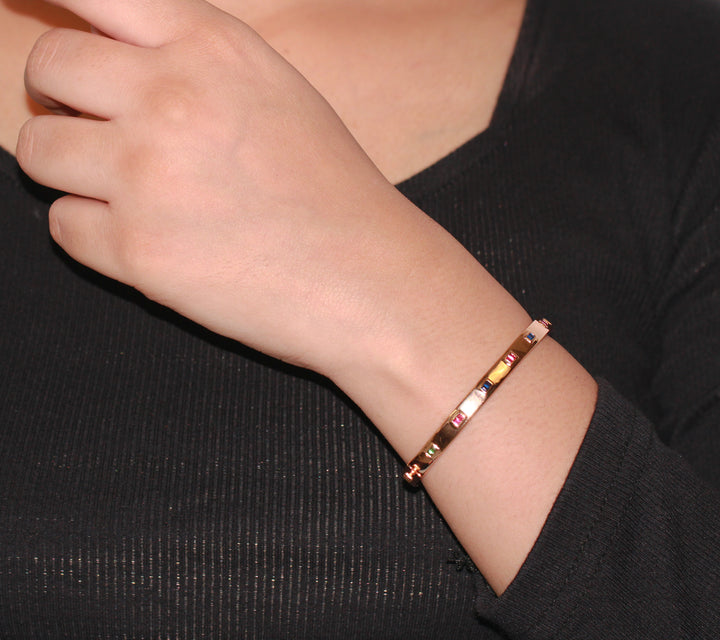 Zircon Kada 9864