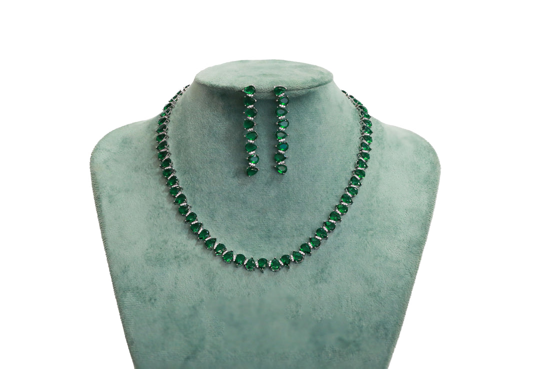 Zircon Pear Cut Line Necklace Set  4726