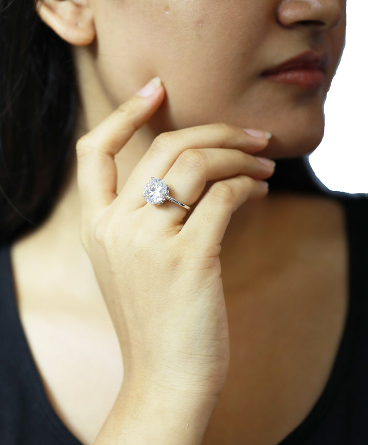 92.5 Sterling Silver Luxury Sparkle Cocktail Finger Ring 6775