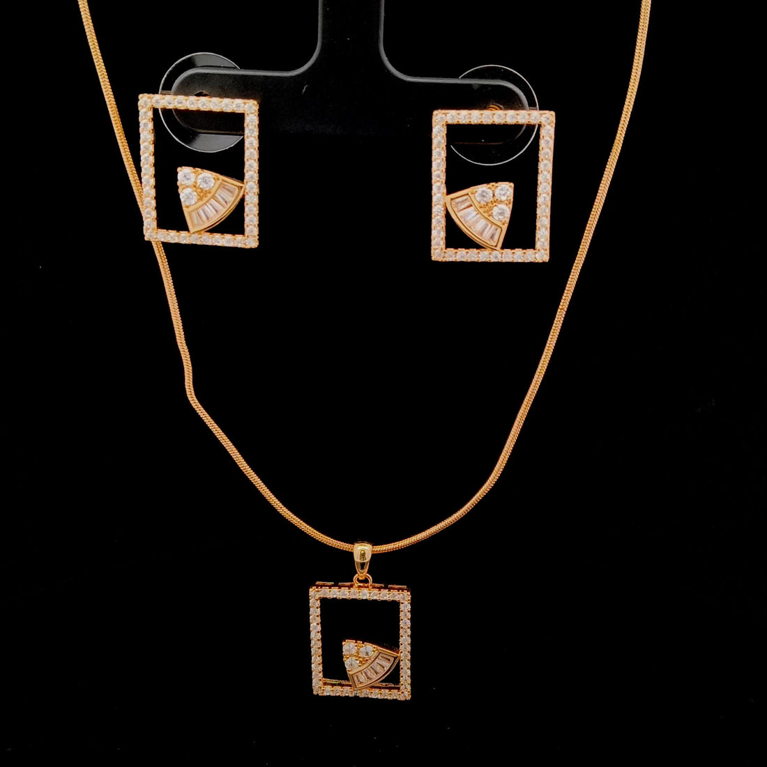 Zircon Chain Pendant Set 12041