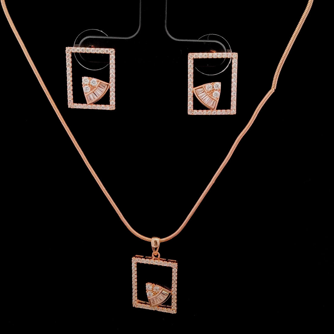 Zircon Chain Pendant Set 12041