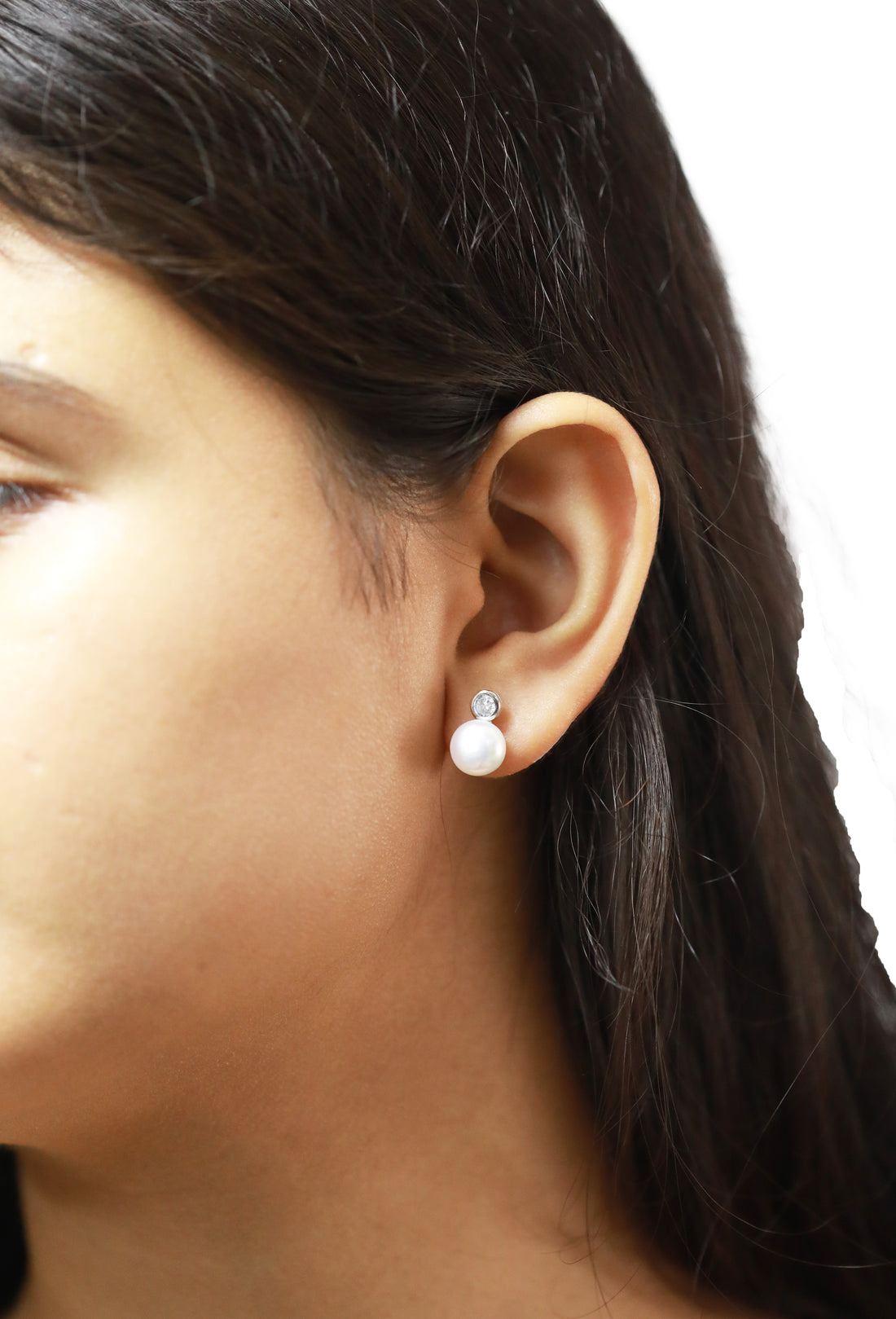 92.5 Sterling Silver Minimalist Pearl and Crystal Stud  Earrings 15605