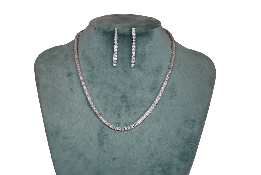 Zircon Minimalist Luxe Necklace Set  13736