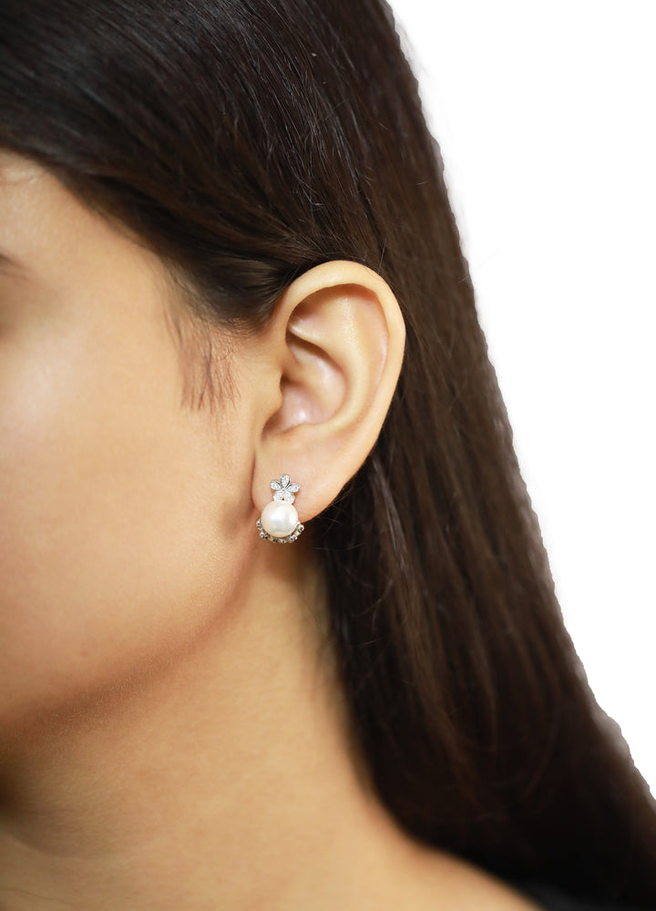 92.5 Sterling Silver Floral Pearl Stud  Earrings 15611