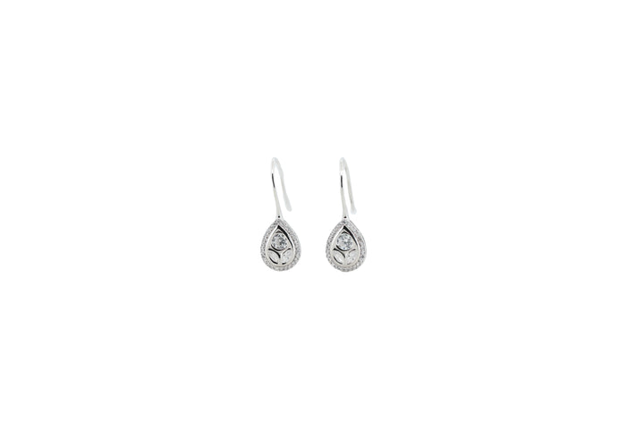 92.5 Sterling Silver Leaf Accent Dangle Earrings 15544