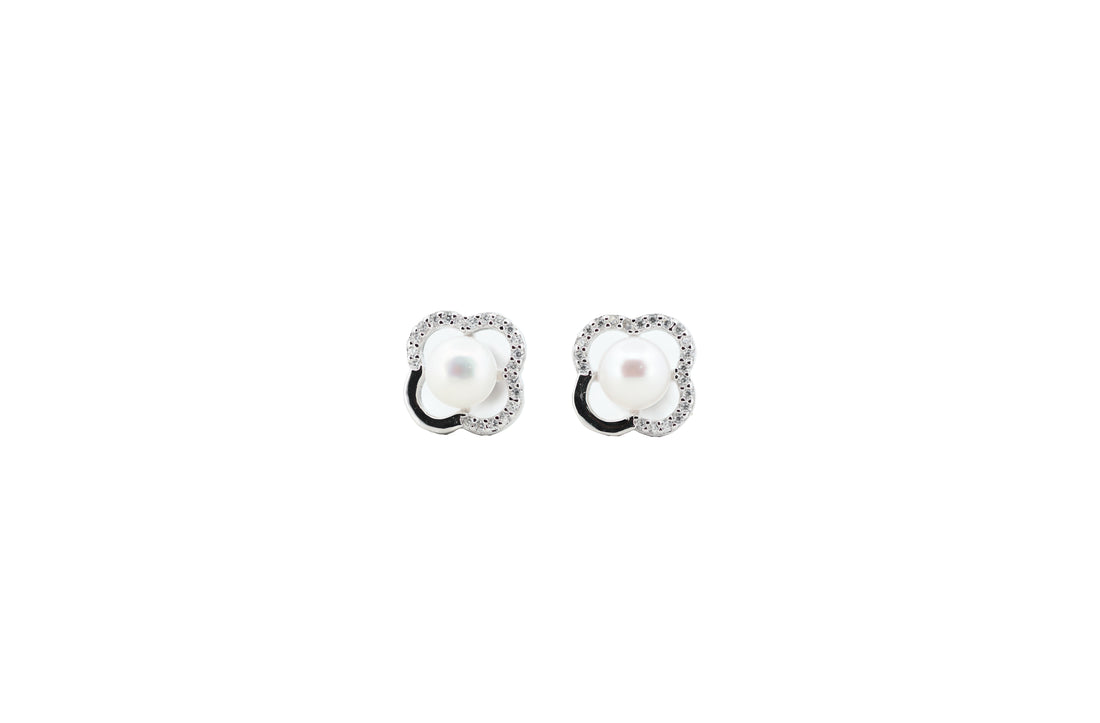 92.5 Sterling Silver Floral Clover Pearl Stud Earrings 18177