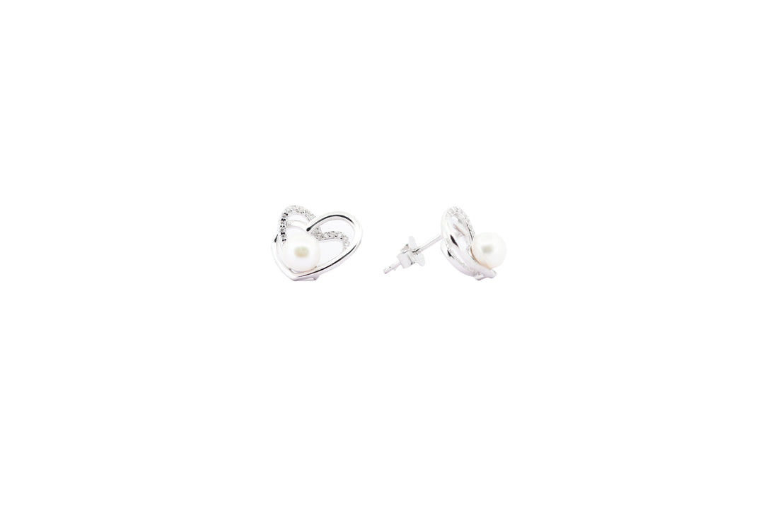 92.5 Sterling Silver Heart-Shaped Pearl Stud Earrings 18181