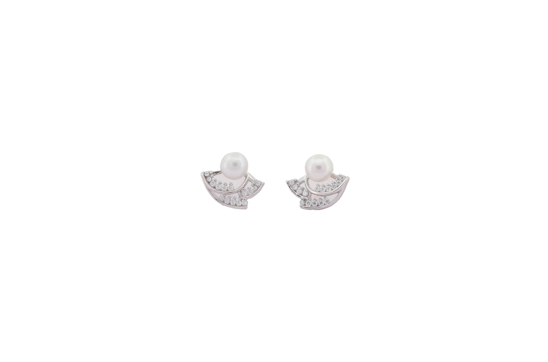 92.5 Sterling Silver  Pearl Fan Drop Studs 18203