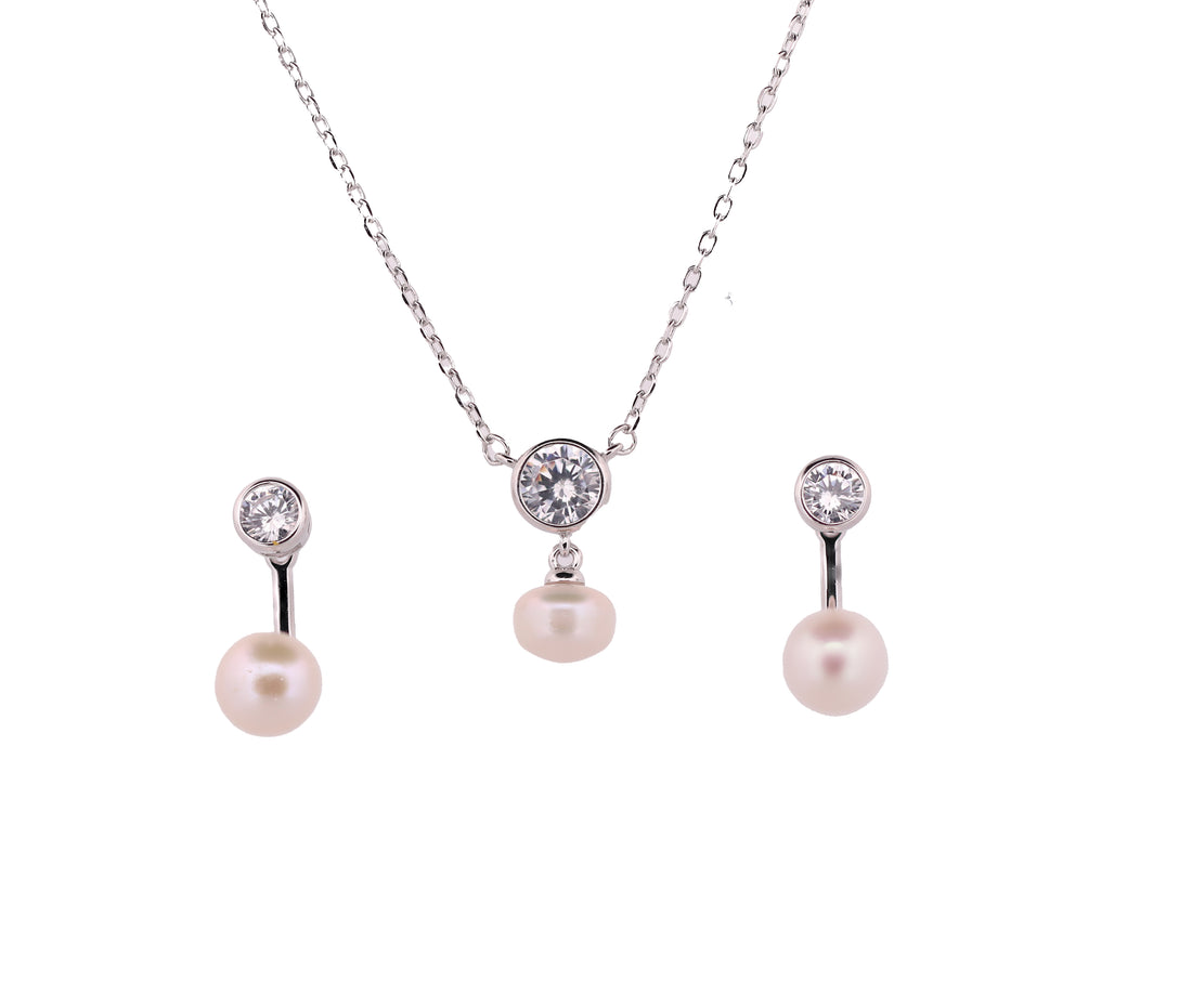 92.5 Sterling Silver Sleek Bezel Pearl Drop Chain Pendant Set 18240