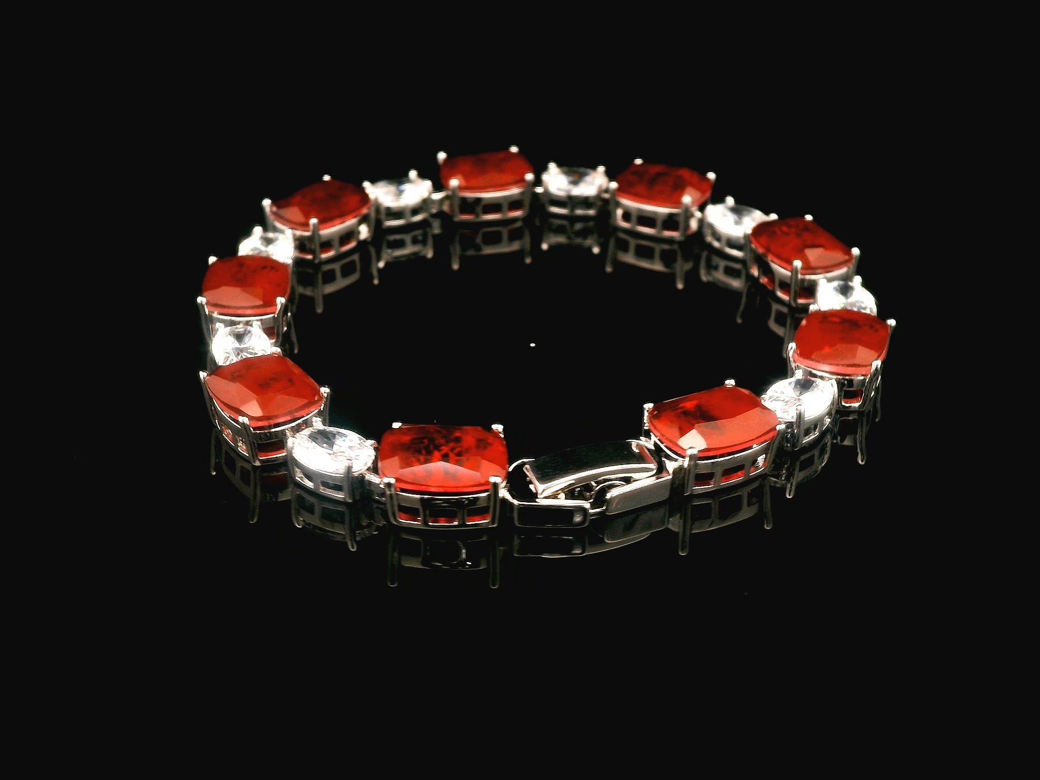 Zircon Braclet   18555