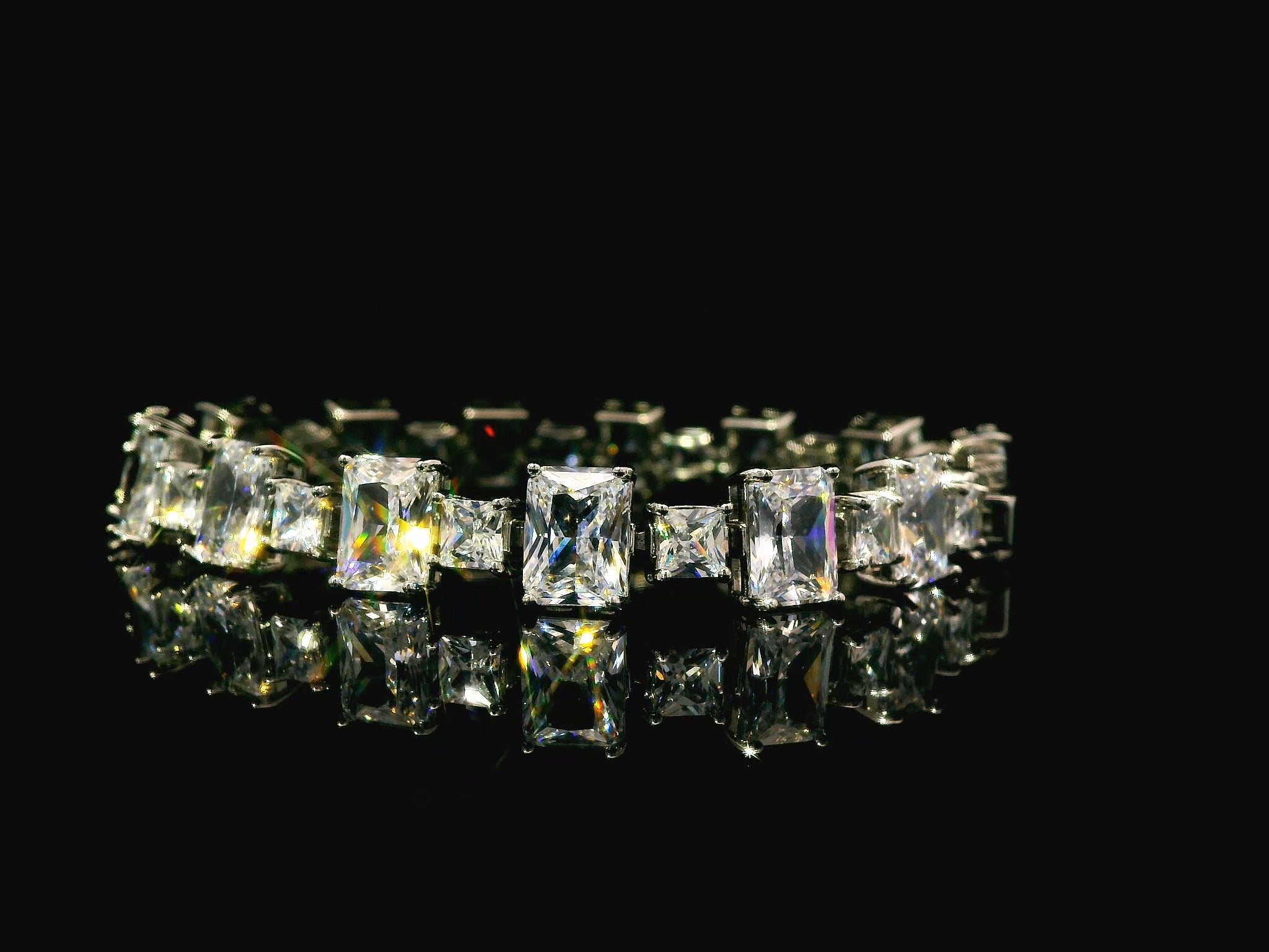 Zircon Braclet   17019