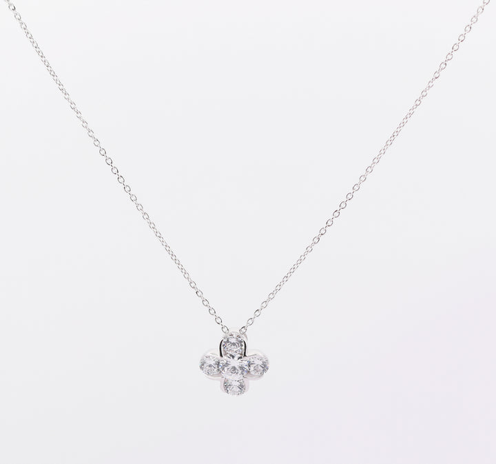 92.5 Sterling Silver  Floral Cluster Chain Pendant 6758