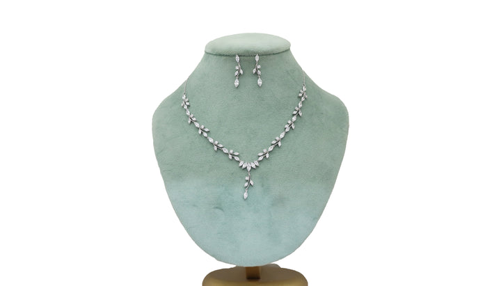 92.5 Sterling Silver Leafy Vine Marquise Necklace 20401