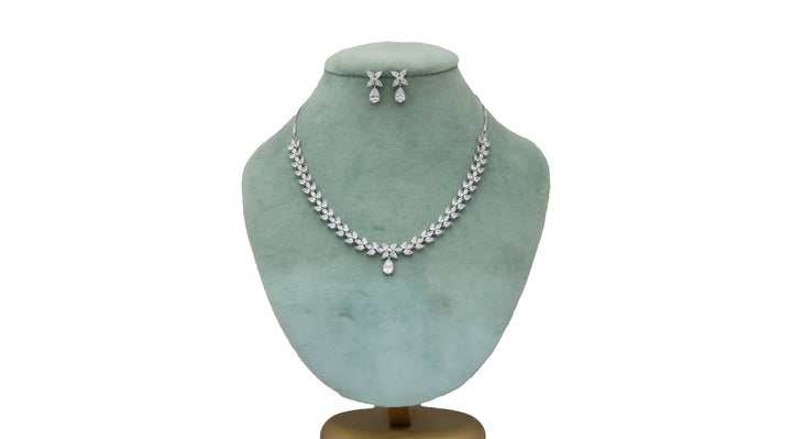 92.5 Sterling Silver Floral Cluster Vine Necklace 20402