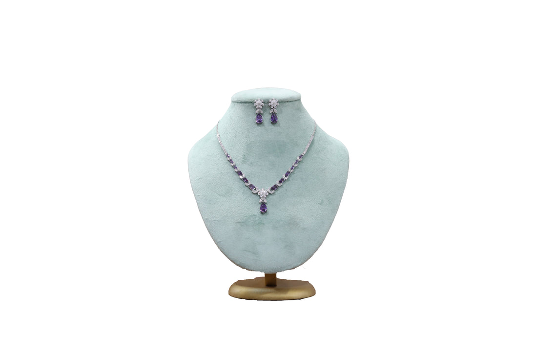 92.5 Sterling Silver Daisy Bloom Pear Drop Necklace 20403