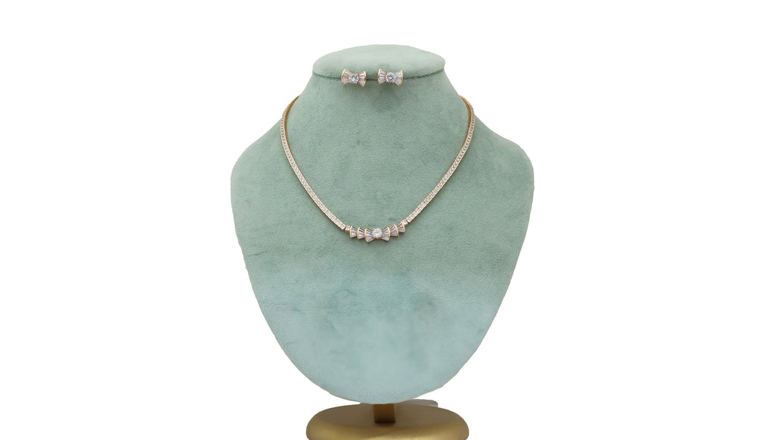 92.5 Sterling Silver Mini Bow Bar Necklace 20406