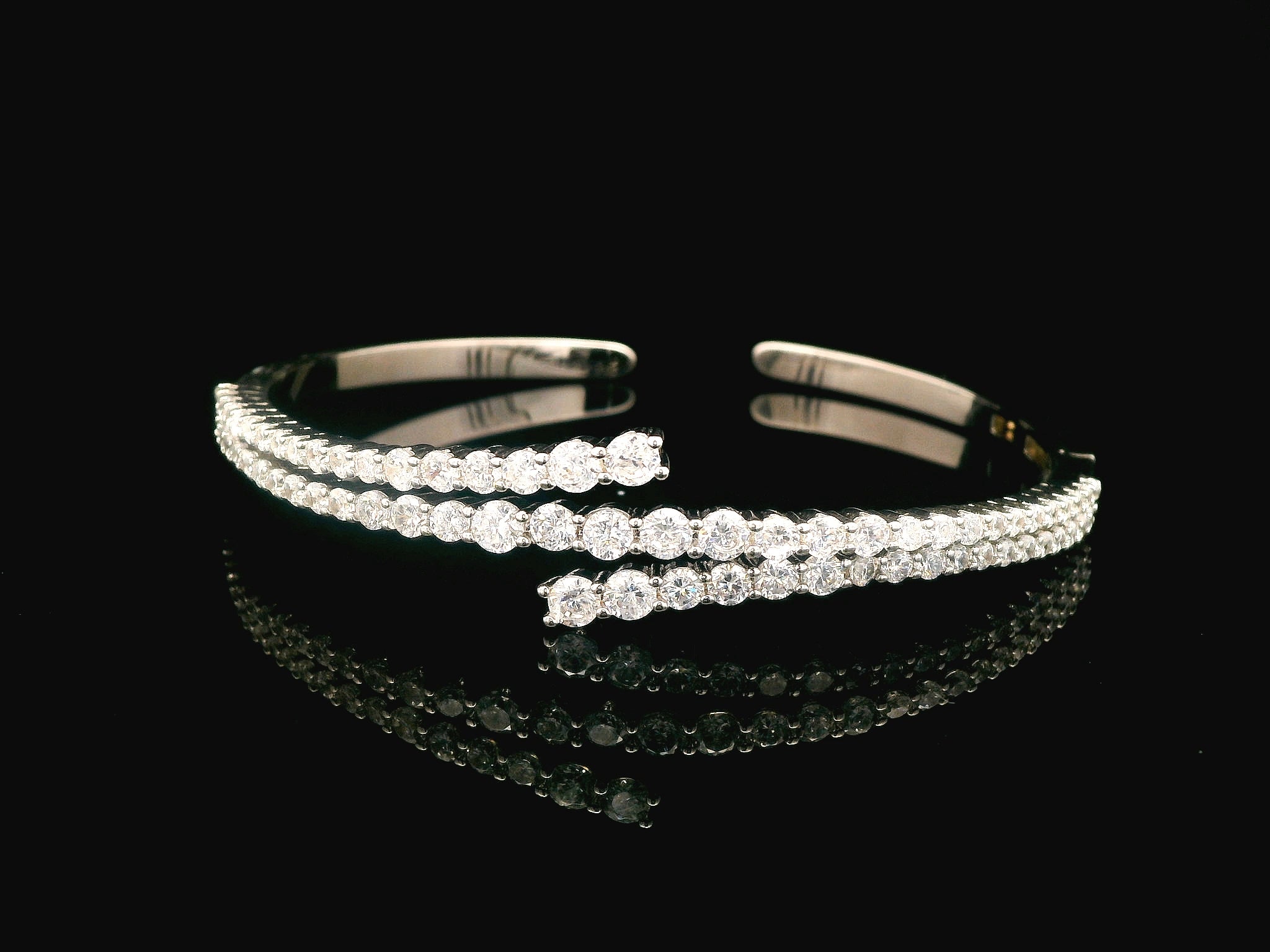 Zircon Kada  20673