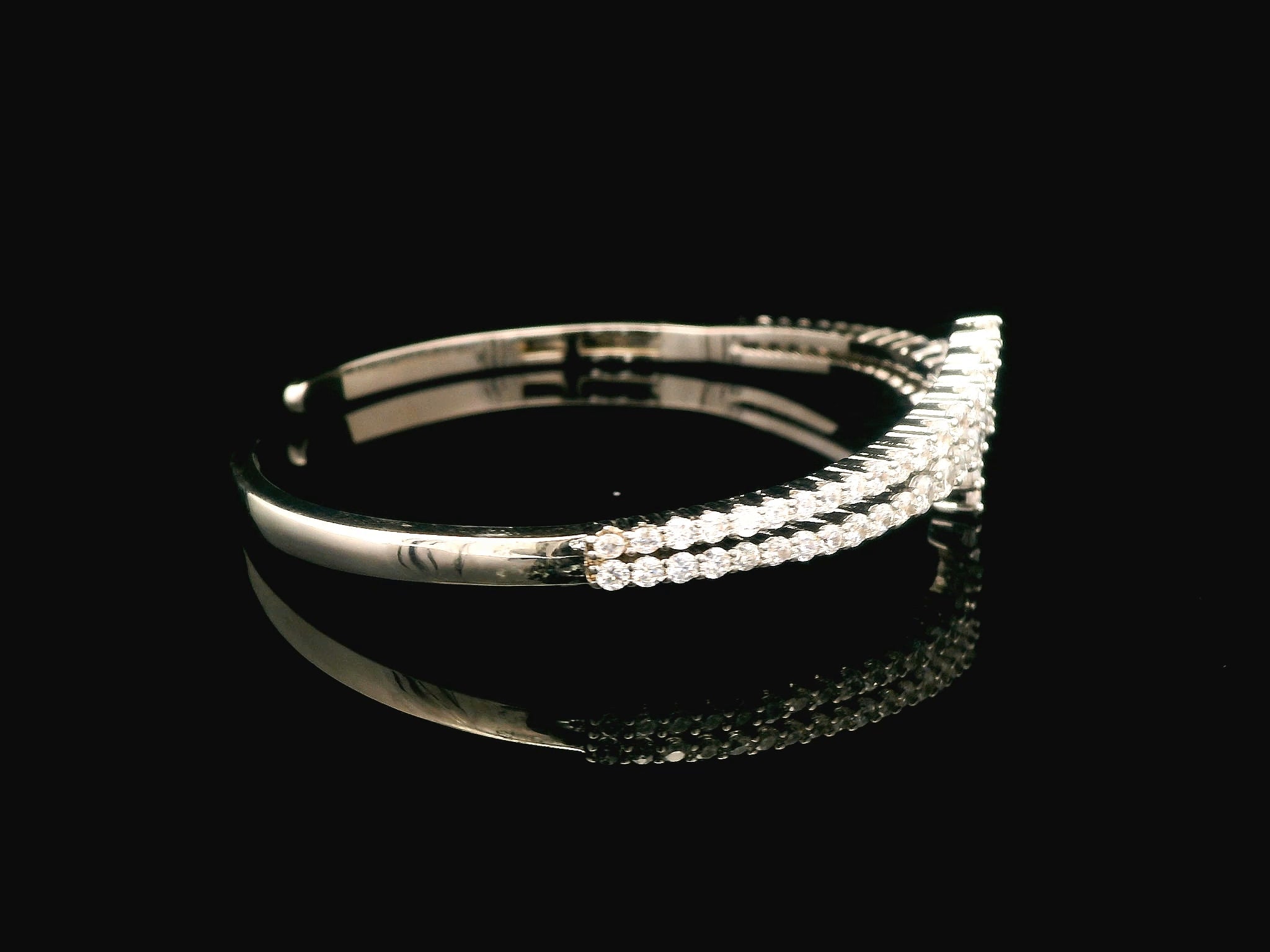 Zircon Kada  20673
