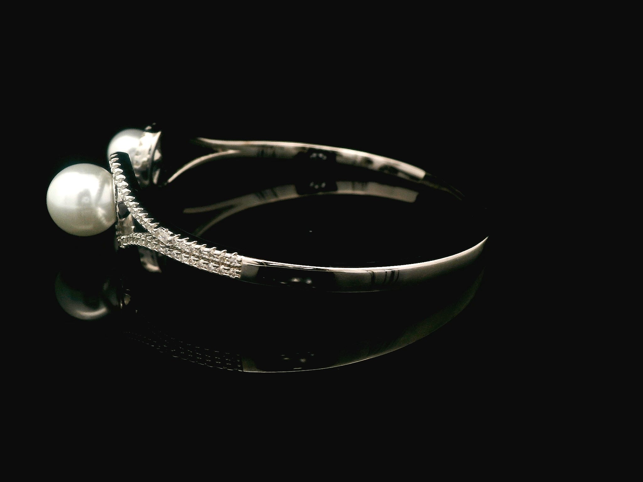 Zircon Kada  20674