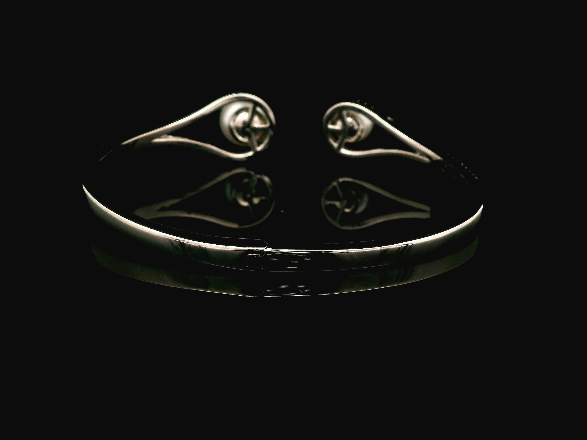 Zircon Kada  20674