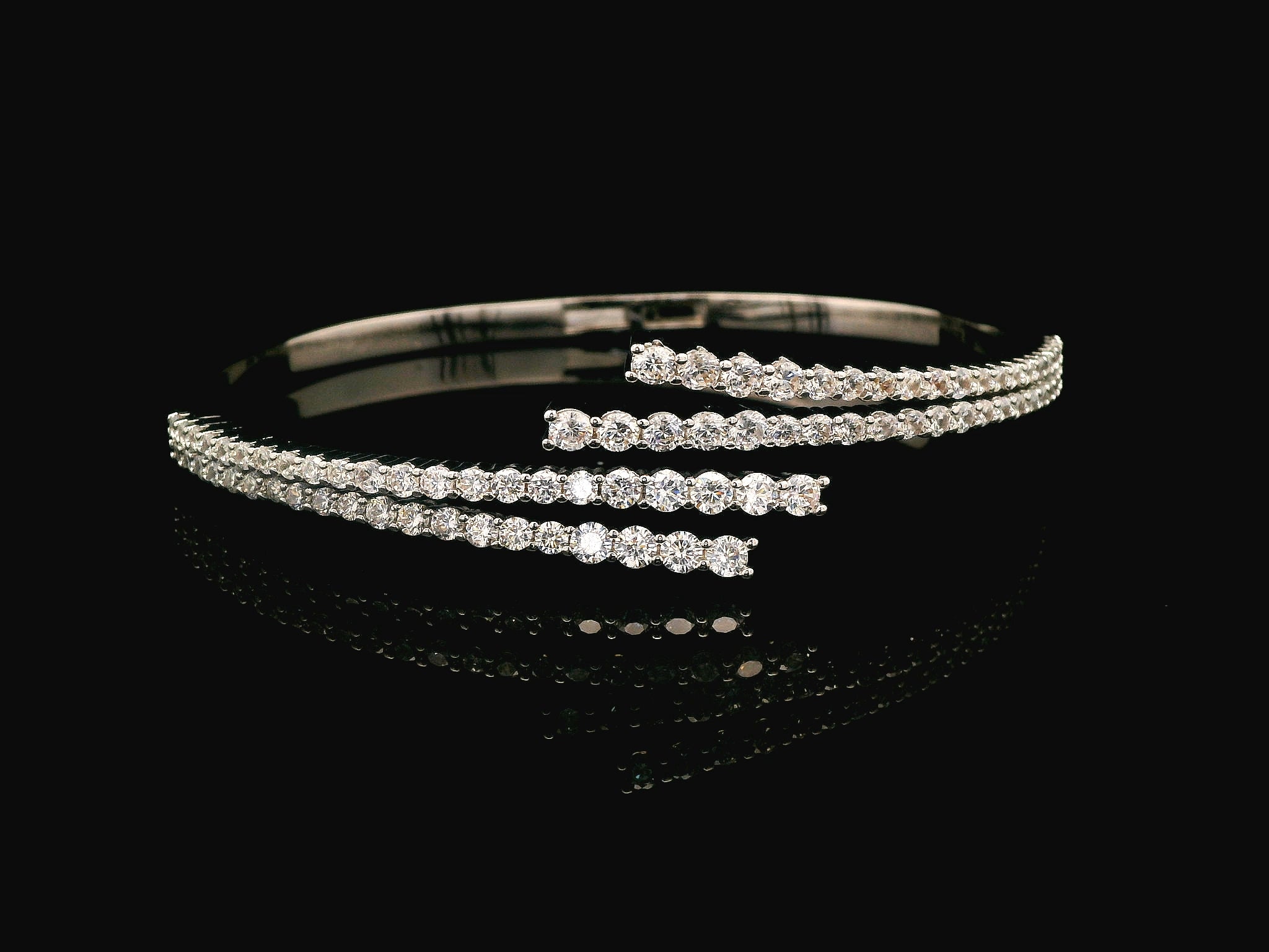 Zircon Kada  20677