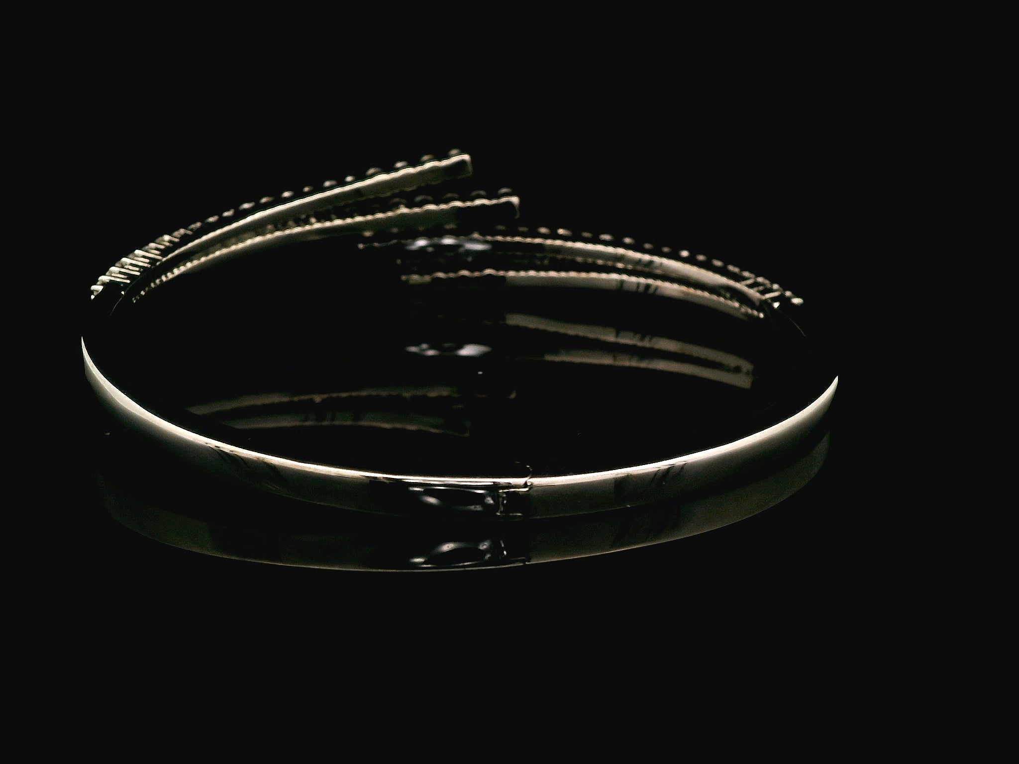 Zircon Kada  20677
