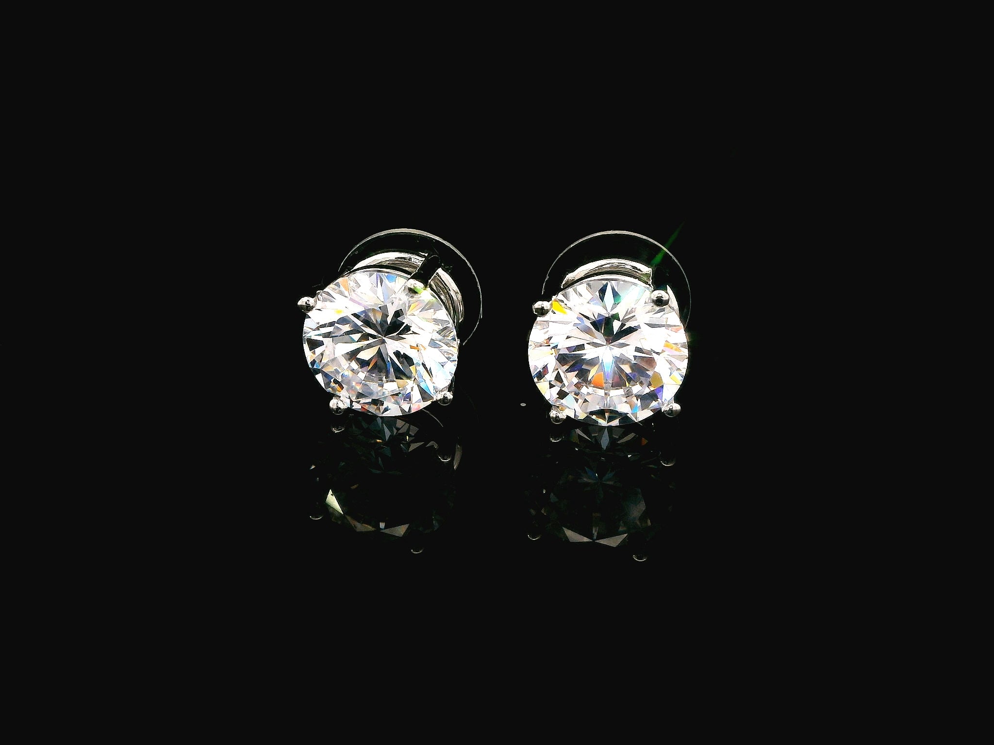 Zircon Earrings 20685