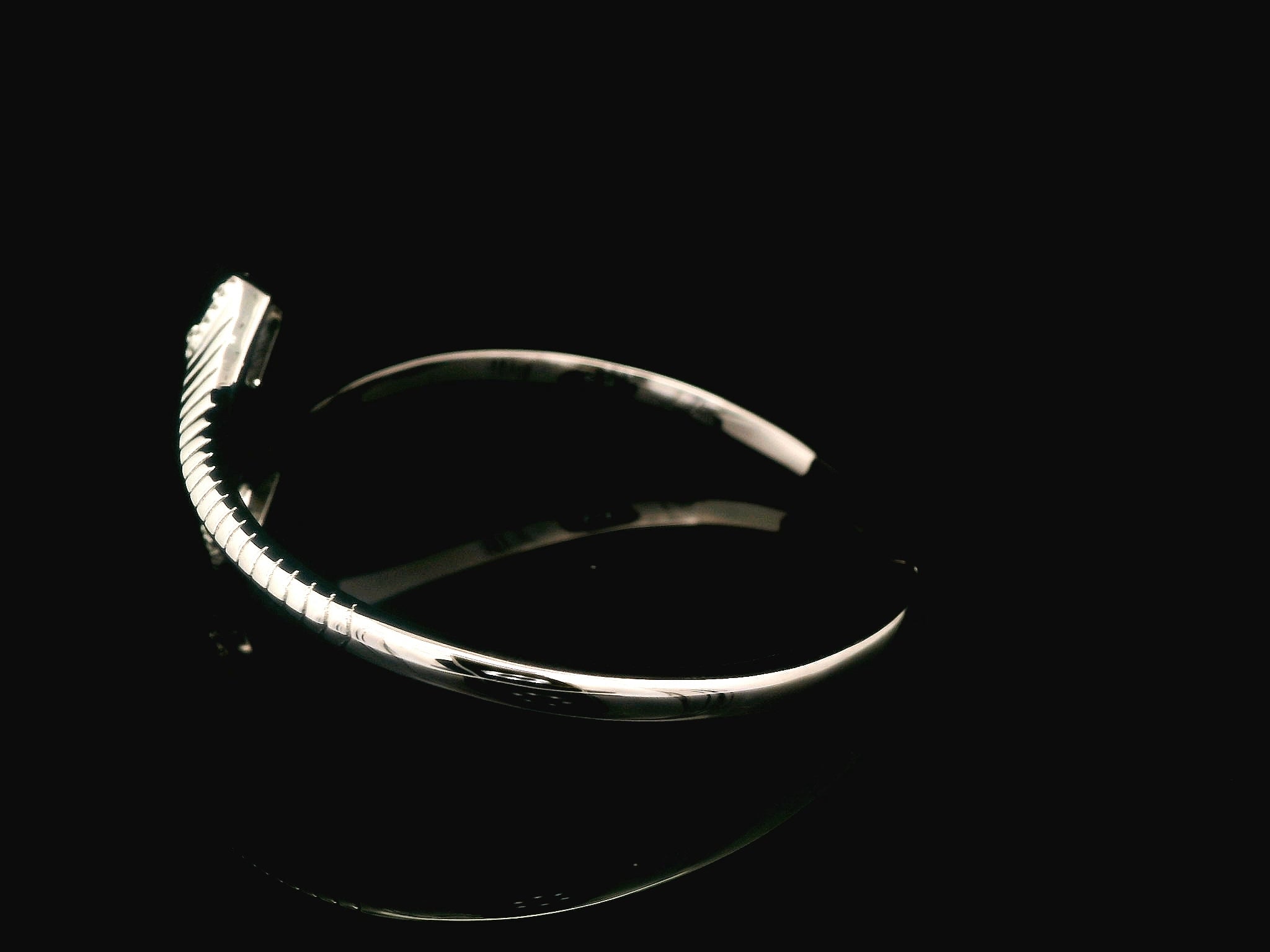 Zircon Kada  20760