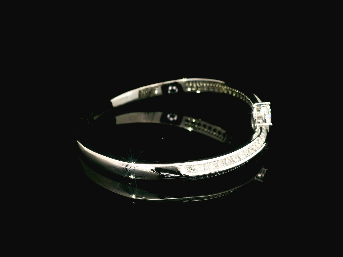 Zircon Kada  20739
