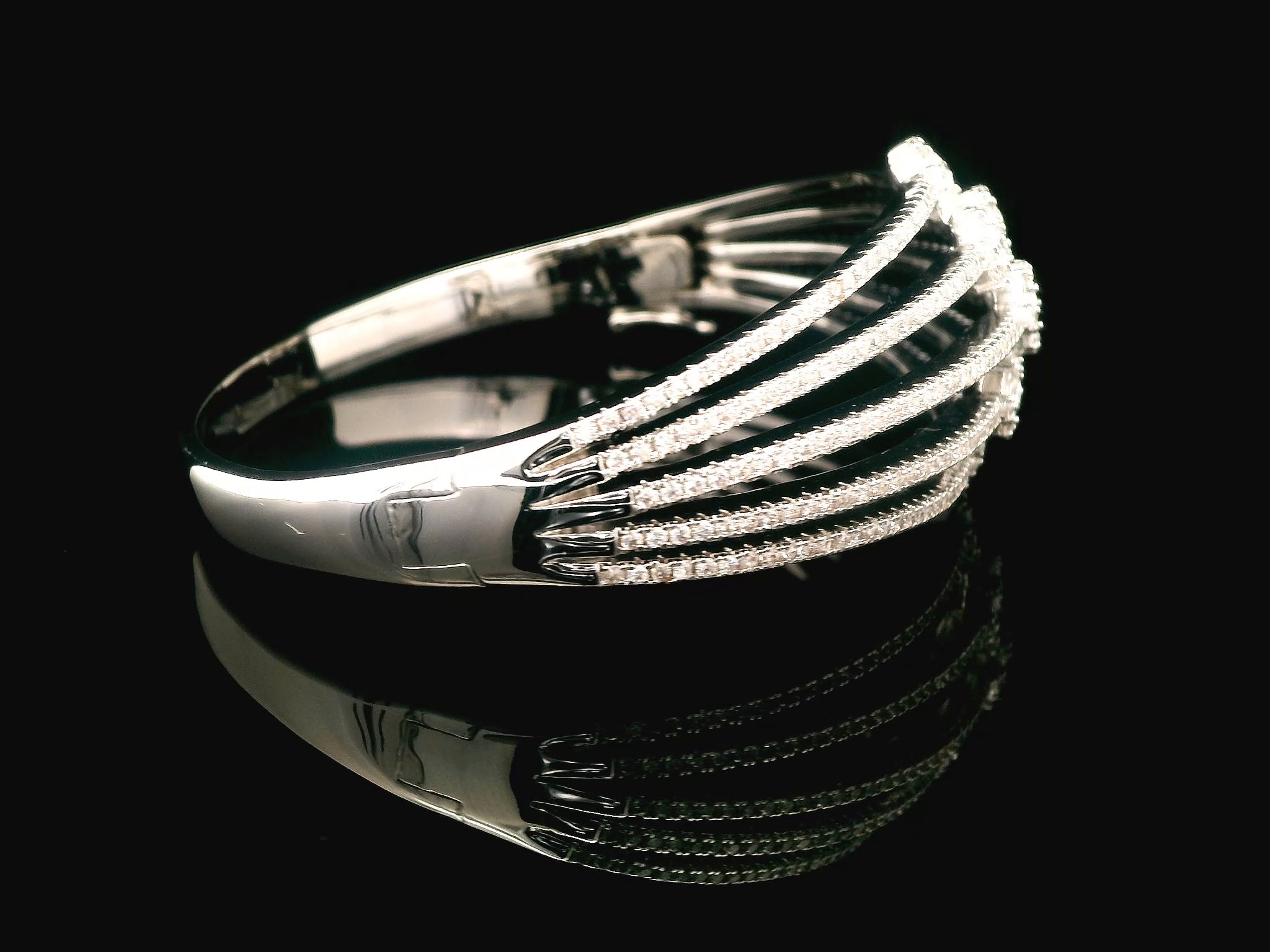 Zircon Kada  20741