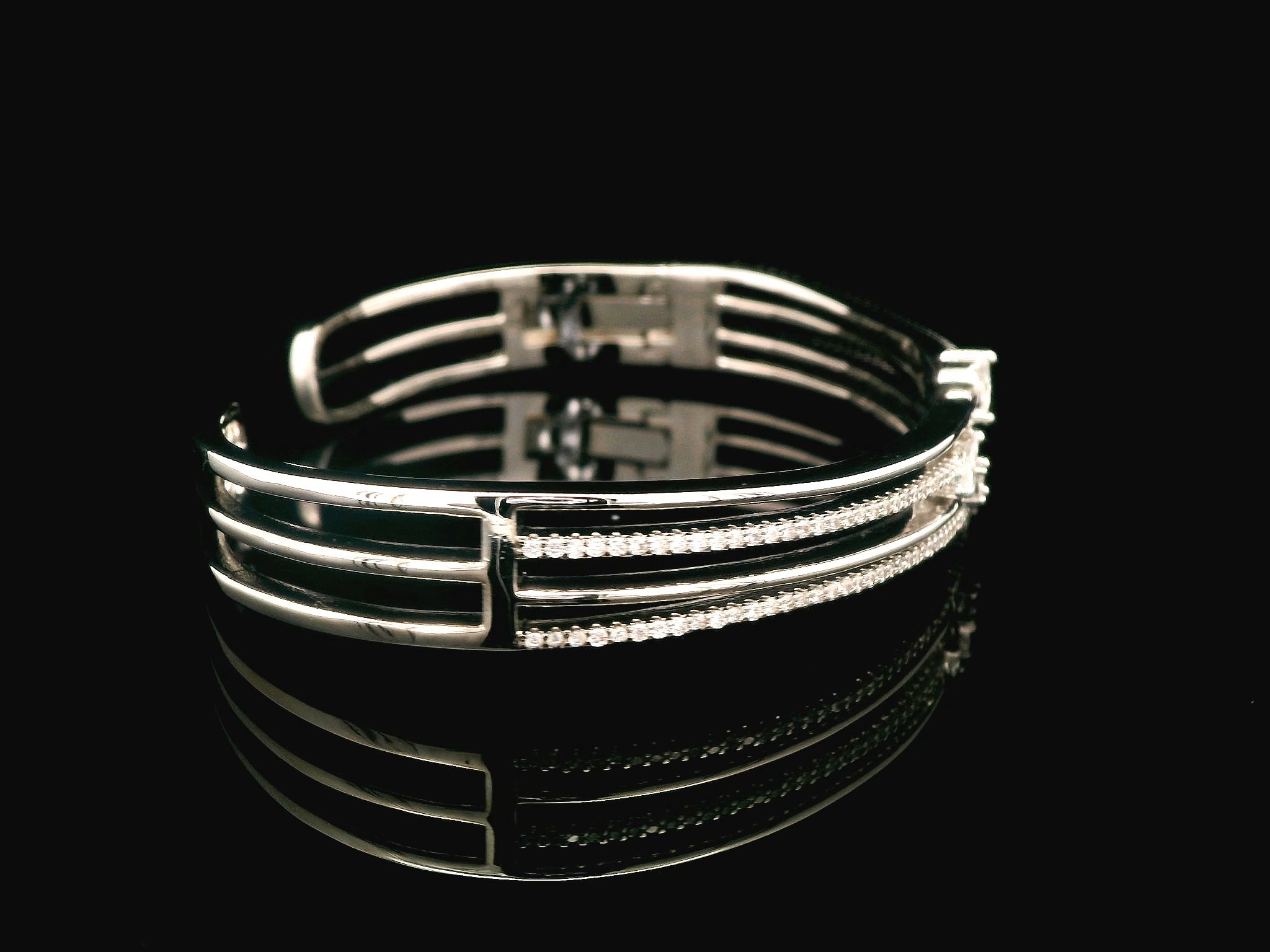 Zircon Kada  20744