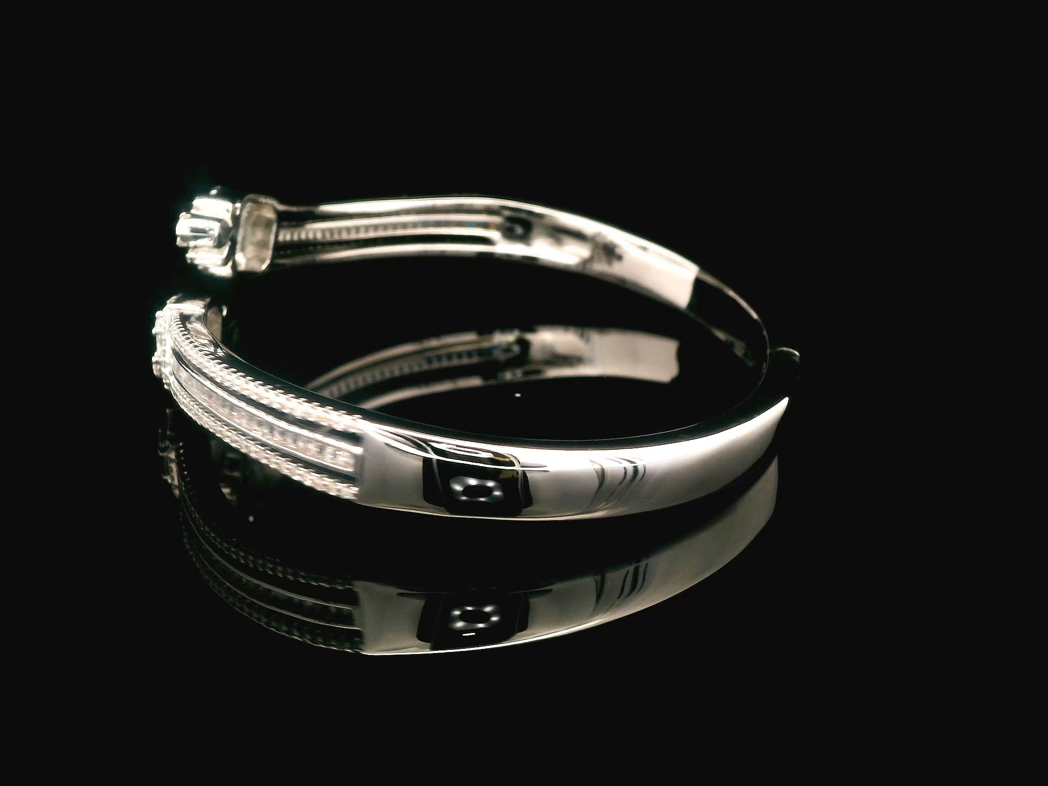 Zircon Kada  20761