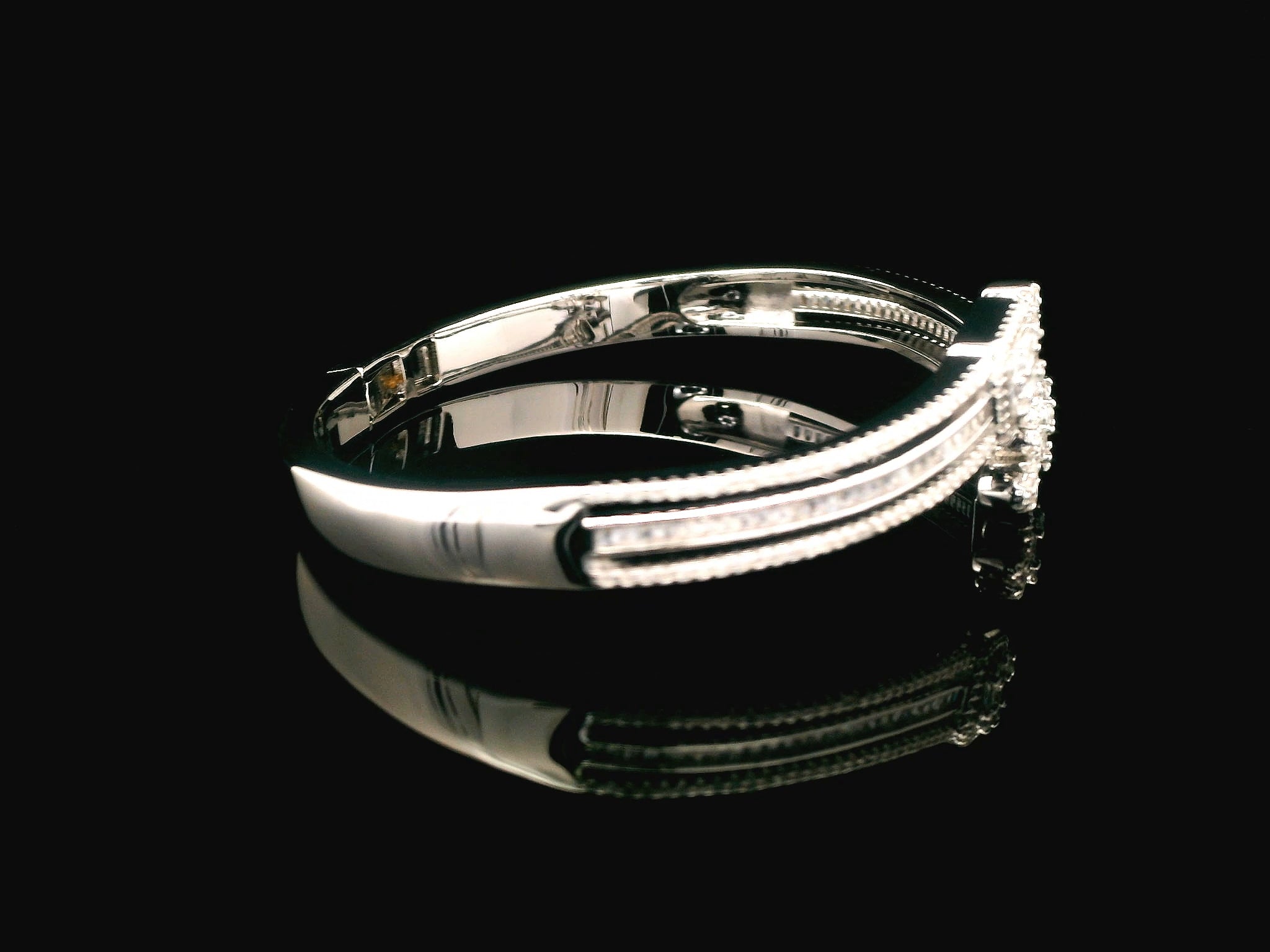 Zircon Kada  20761