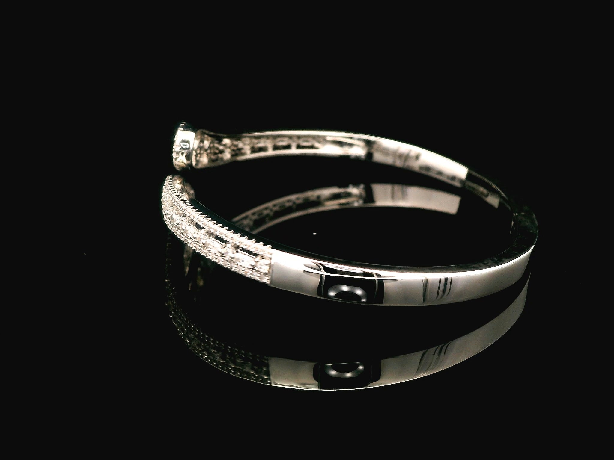 Zircon Kada  20746