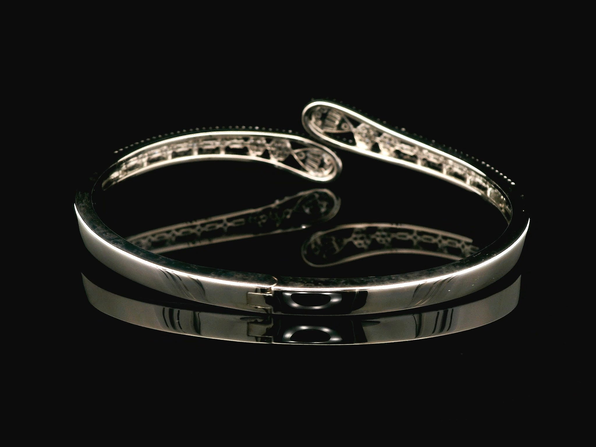 Zircon Kada  20746
