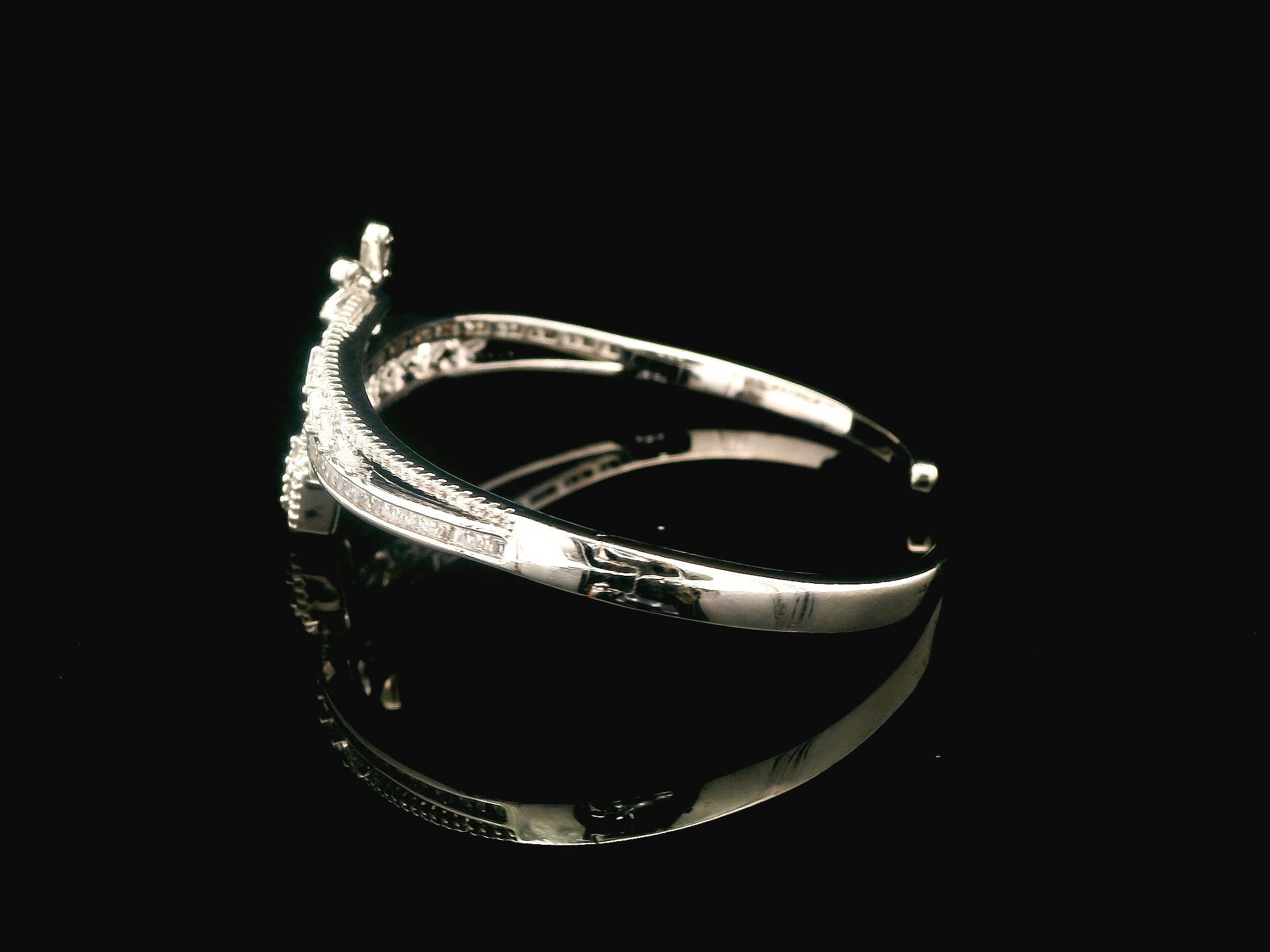 Zircon Kada  20747
