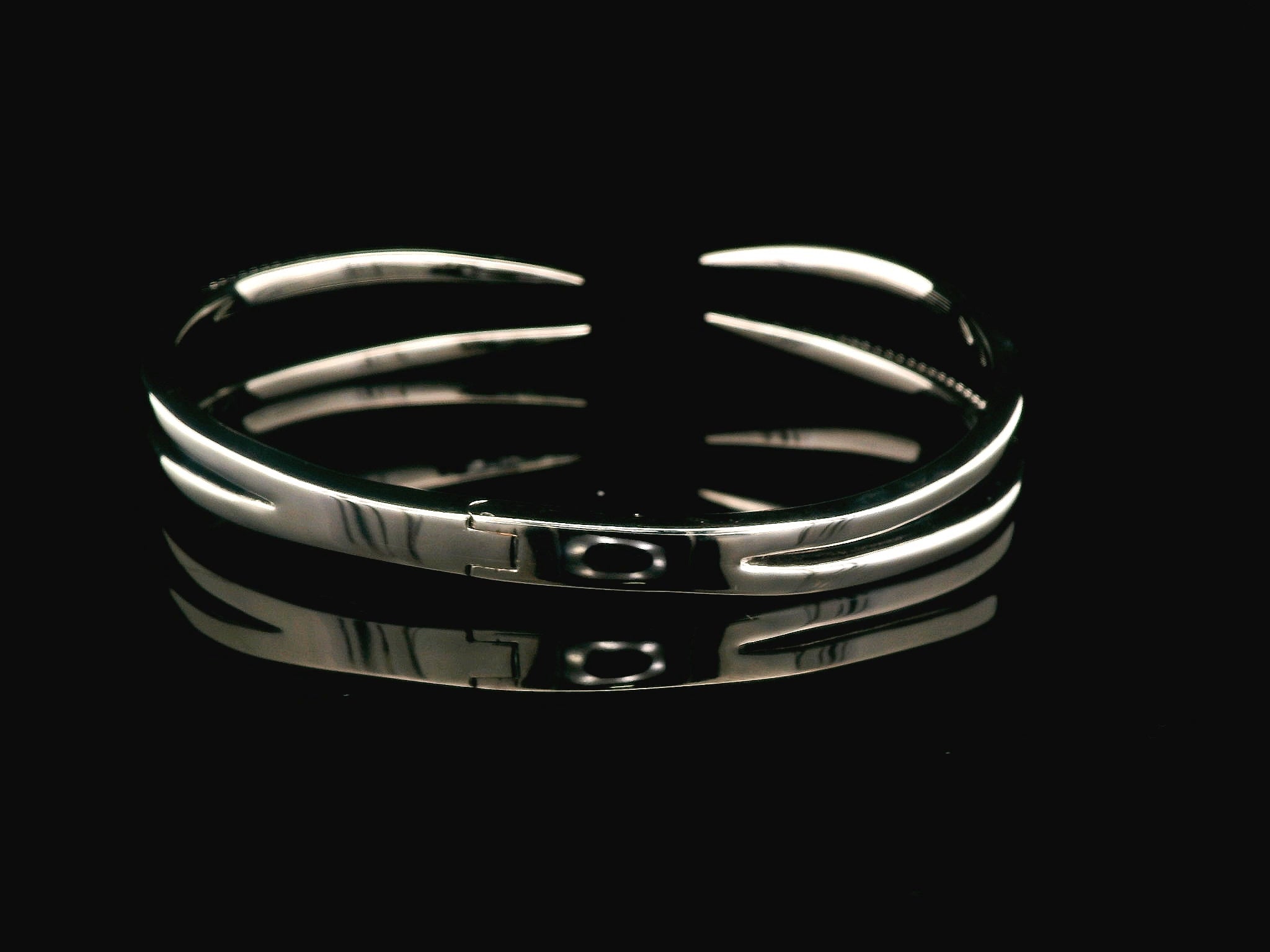 Zircon Kada  20775