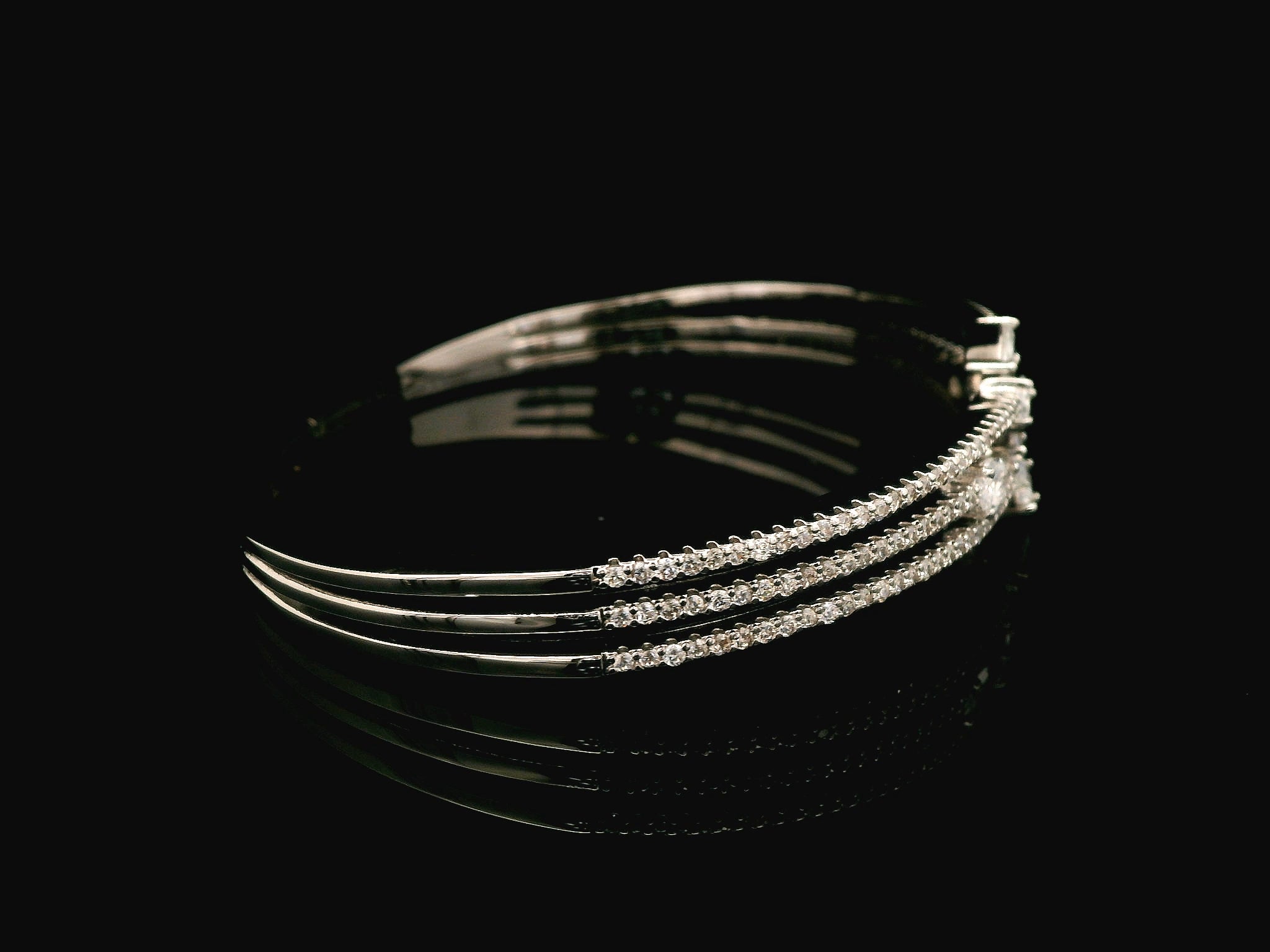 Zircon Kada  20750