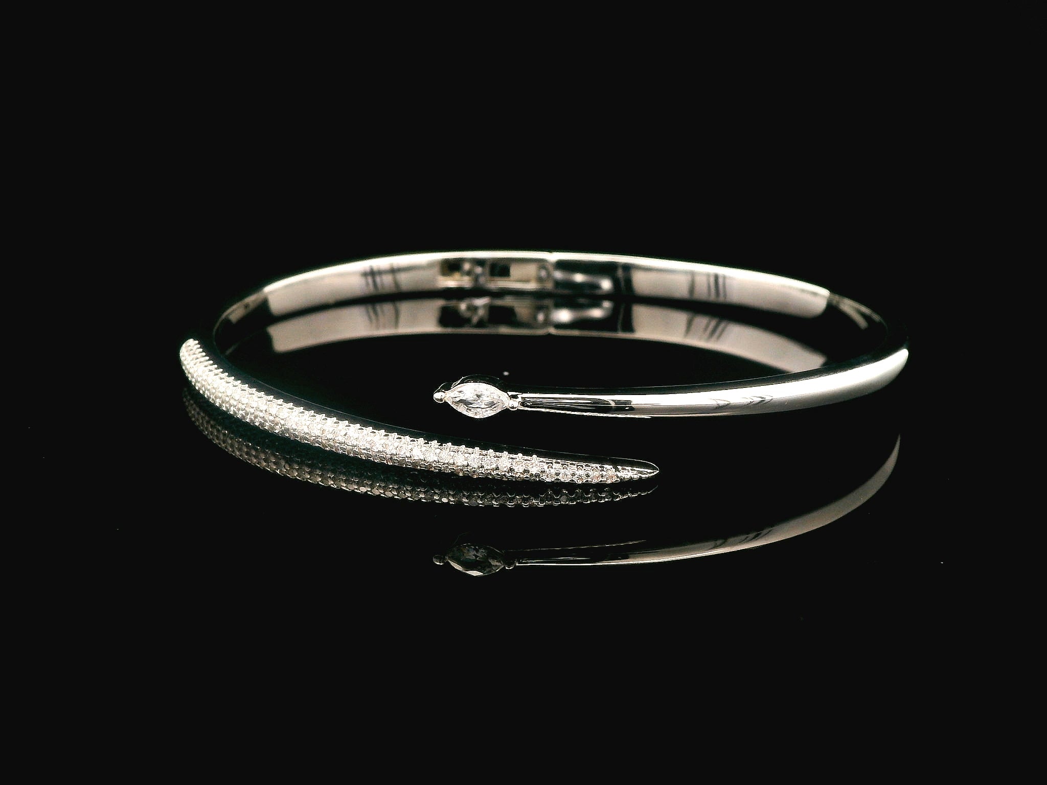Zircon Kada  20753