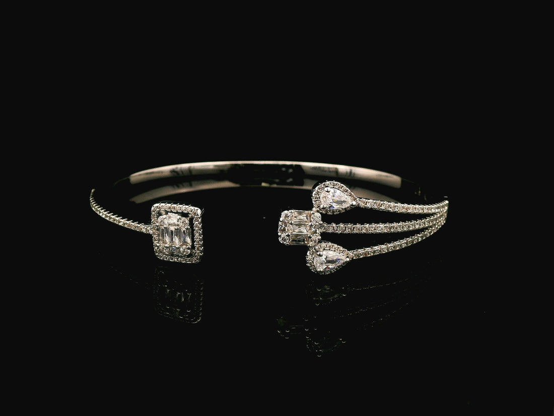 Zircon Kada  20757