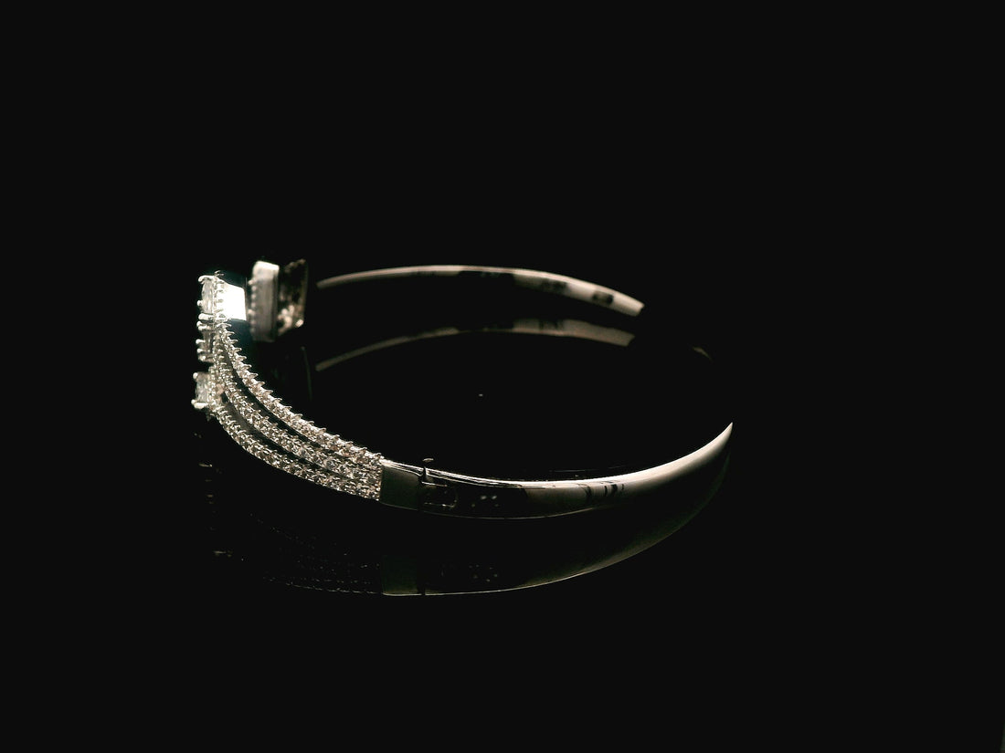 Zircon Kada  20757