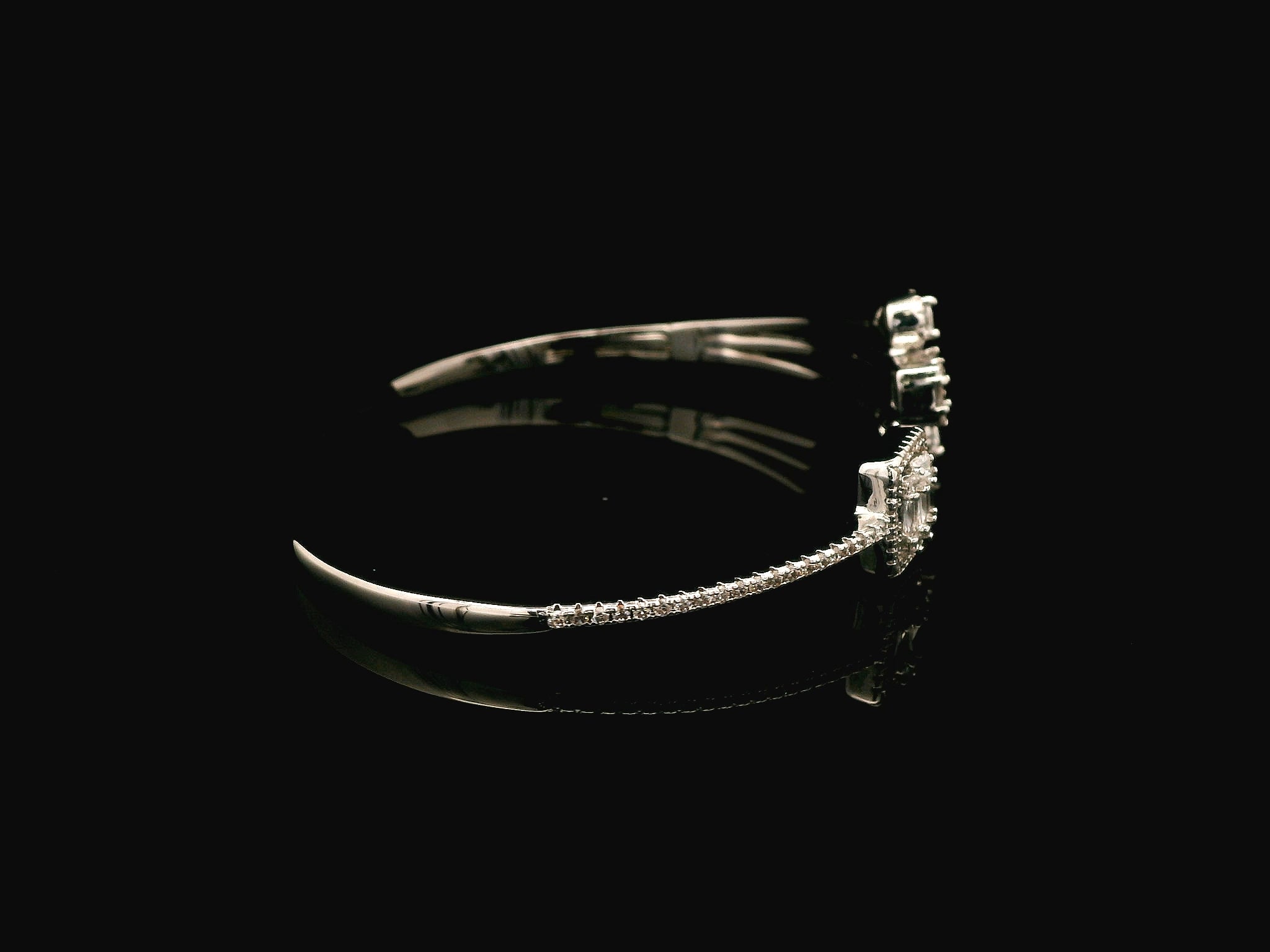 Zircon Kada  20757