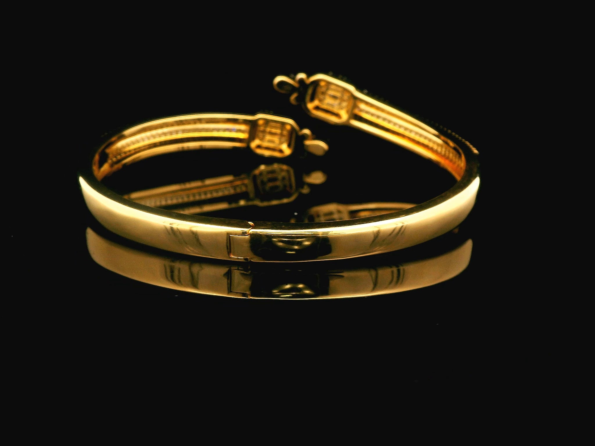 Zircon Kada  20761