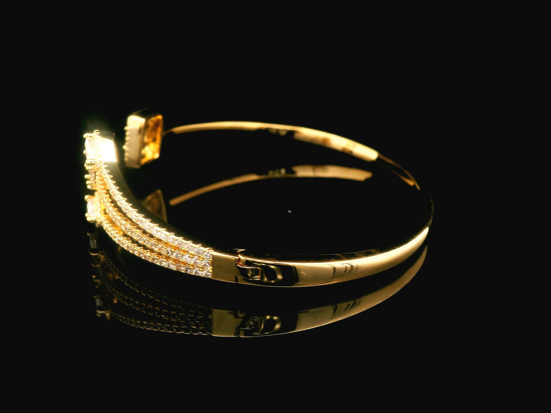 Zircon Kada  20757