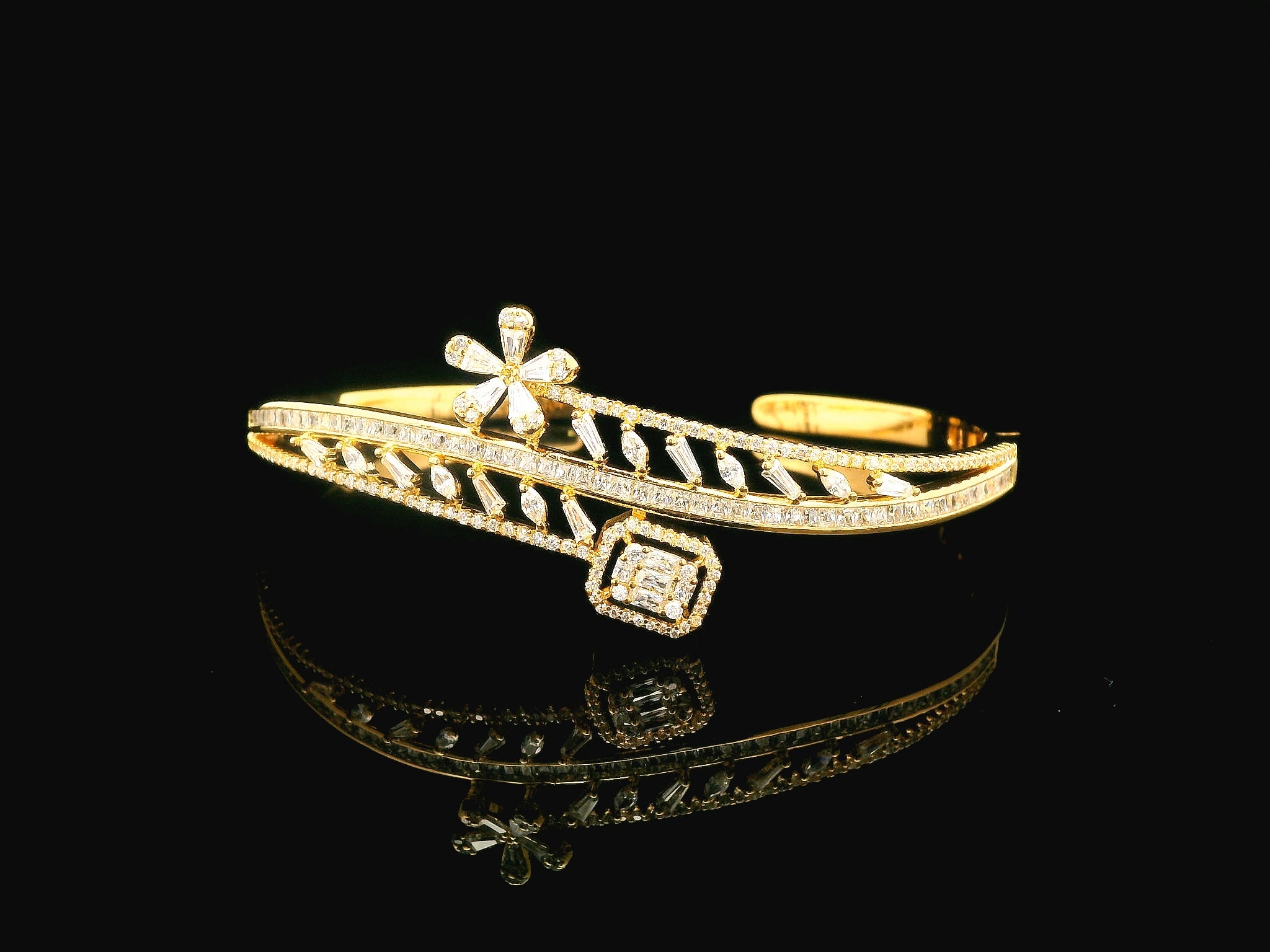 Zircon Kada  20747