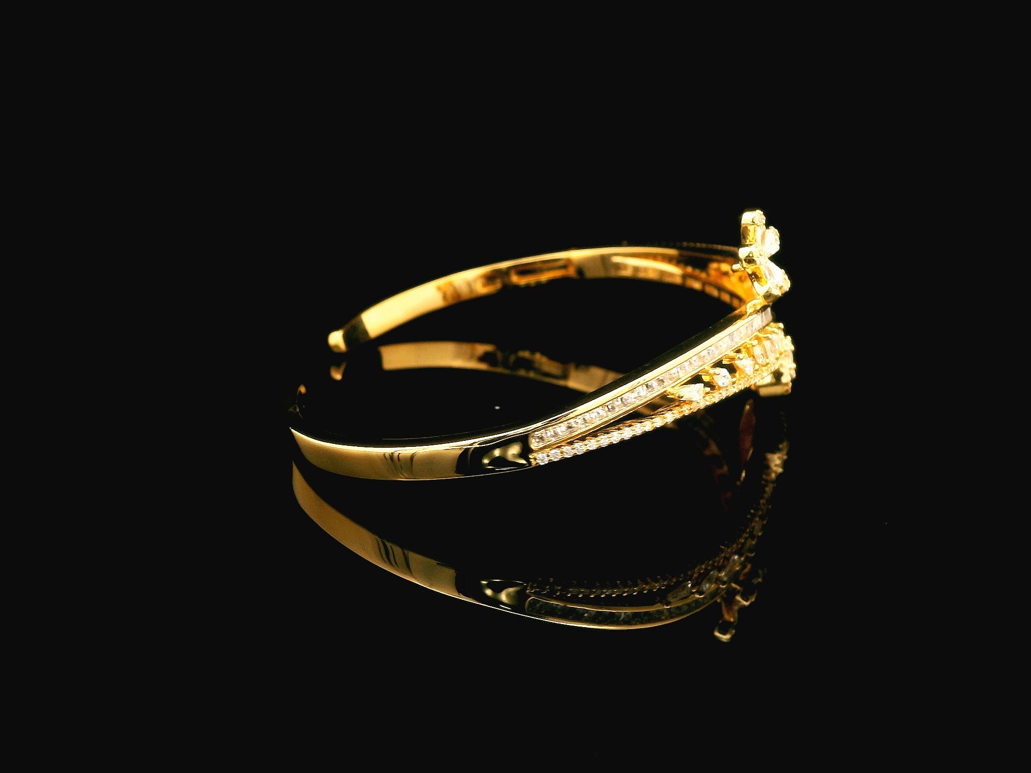 Zircon Kada  20747