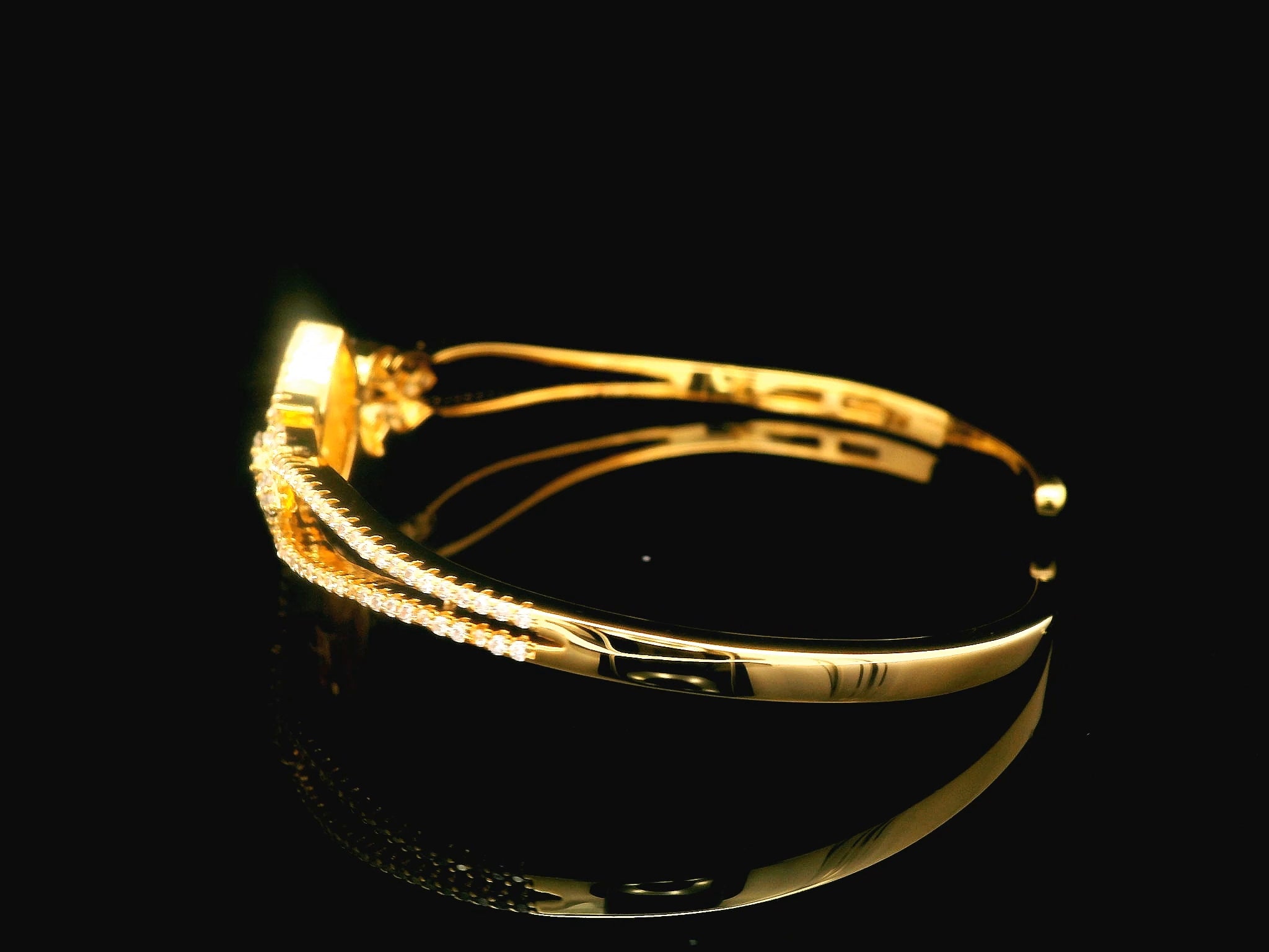 Zircon Kada  20755