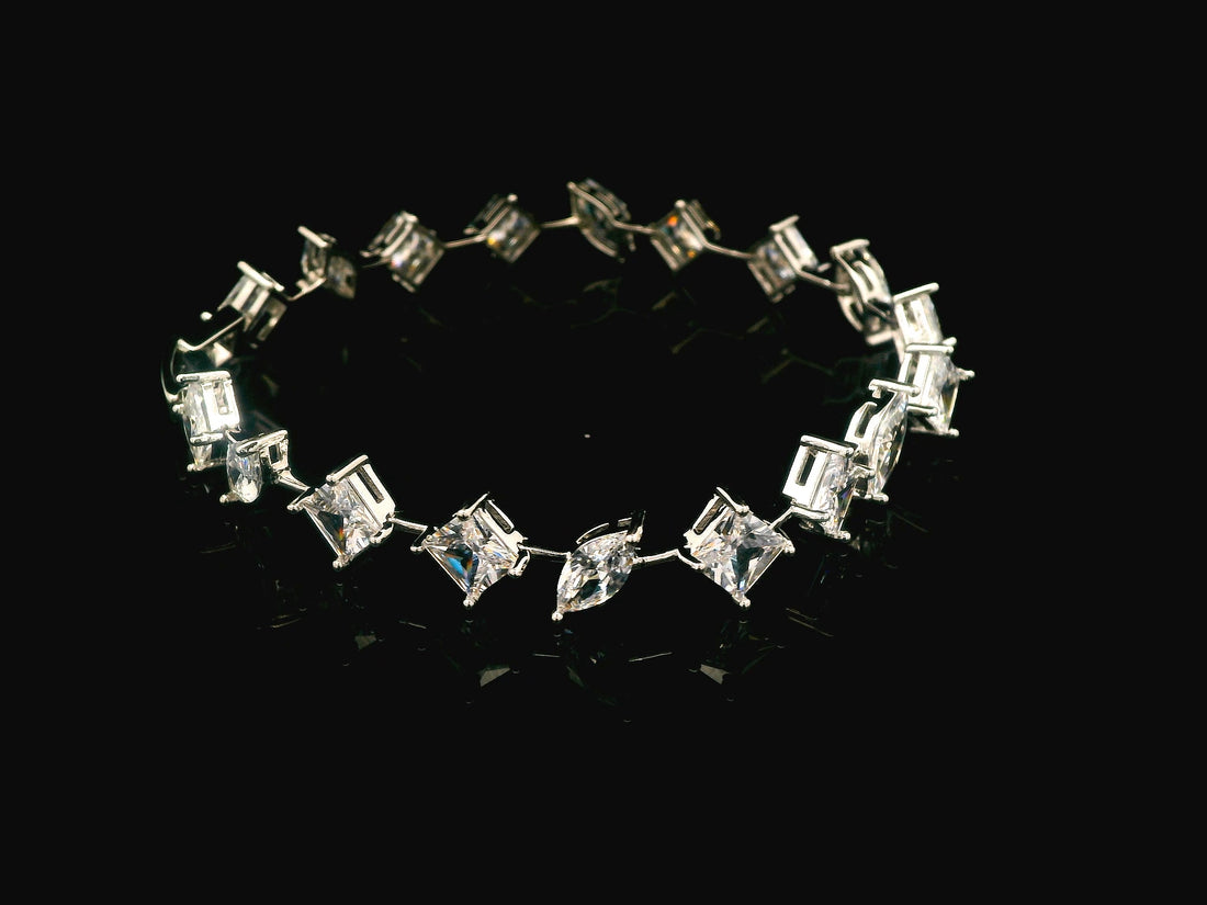 Zircon Braclet   20993