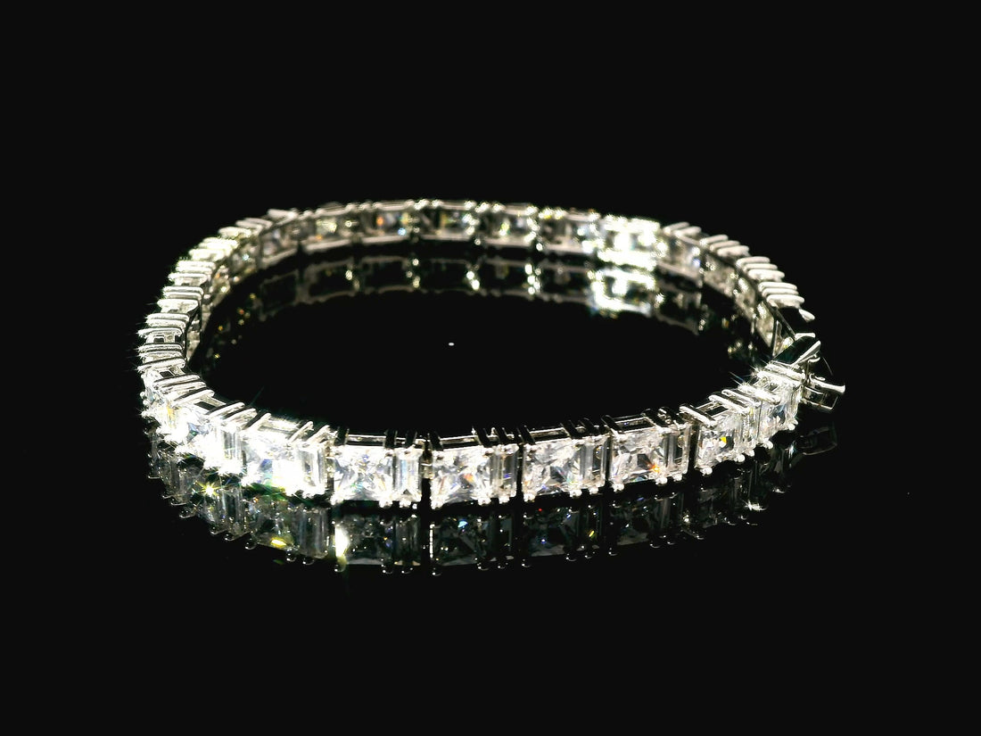 Zircon Braclet   20995